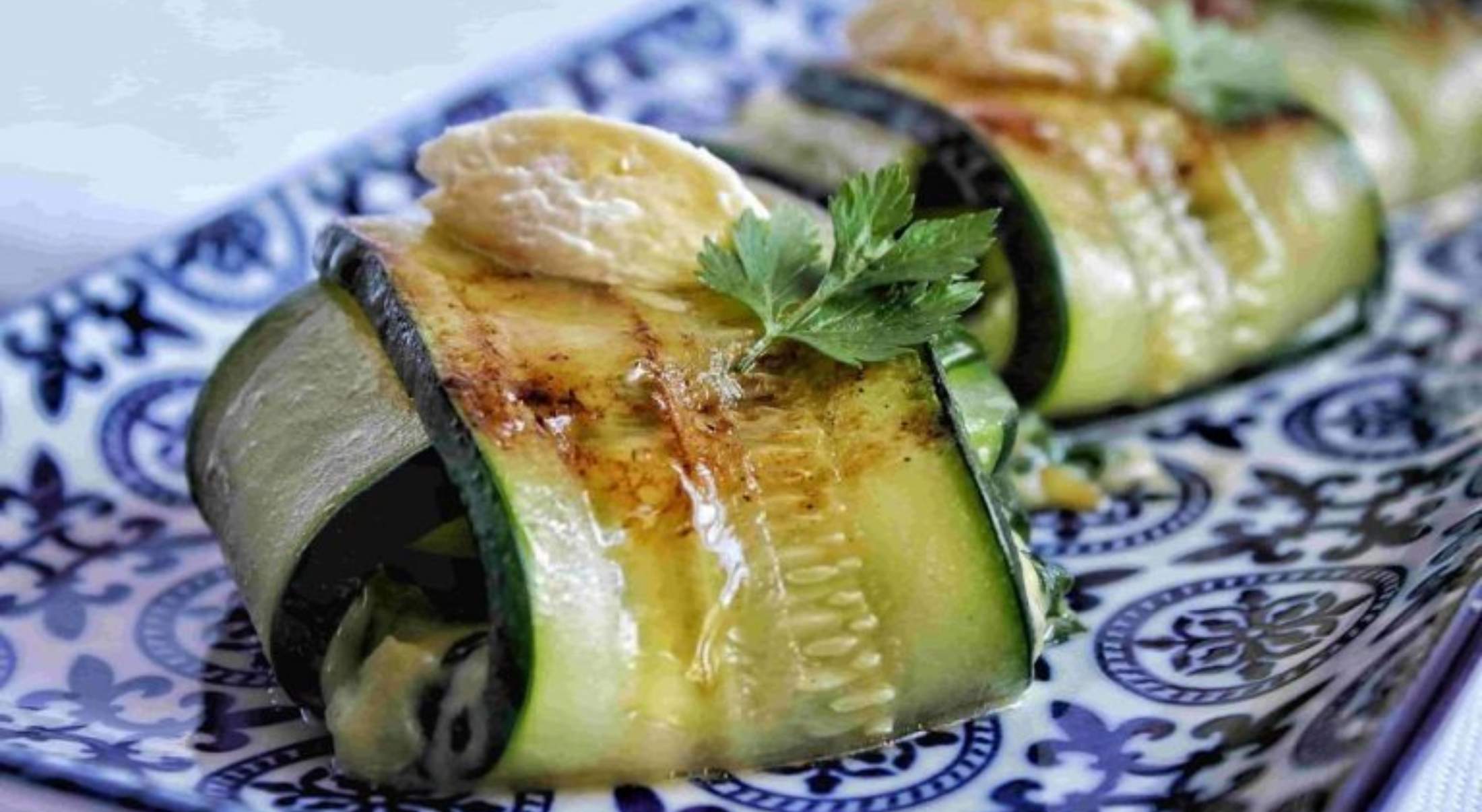 Raviolis de calabacín rellenos de atún