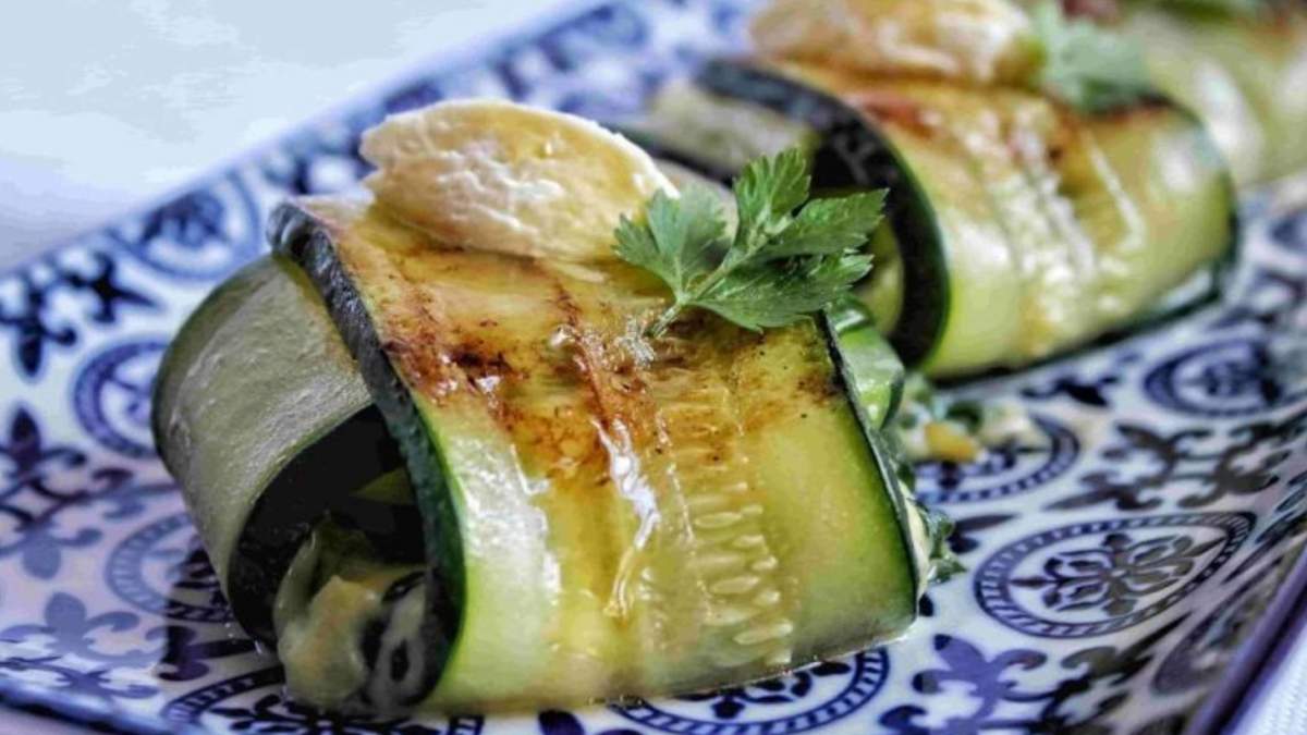 Raviolis de calabacín rellenos de atún Raviolis de calabacín rellenos de atún