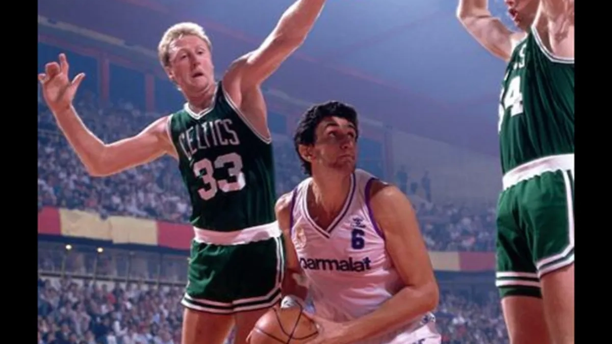 Fernando Romay durante un Real Madrid Boston Celtics