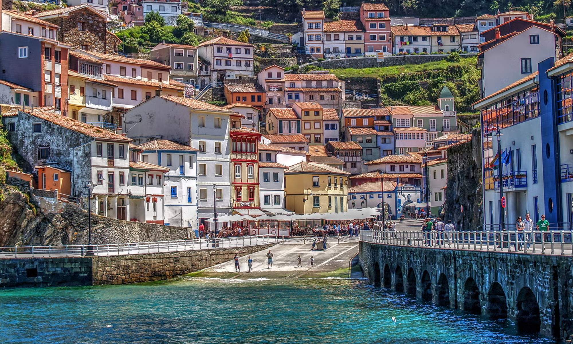 El pueblo de Cudillero, en Asturias, España. 