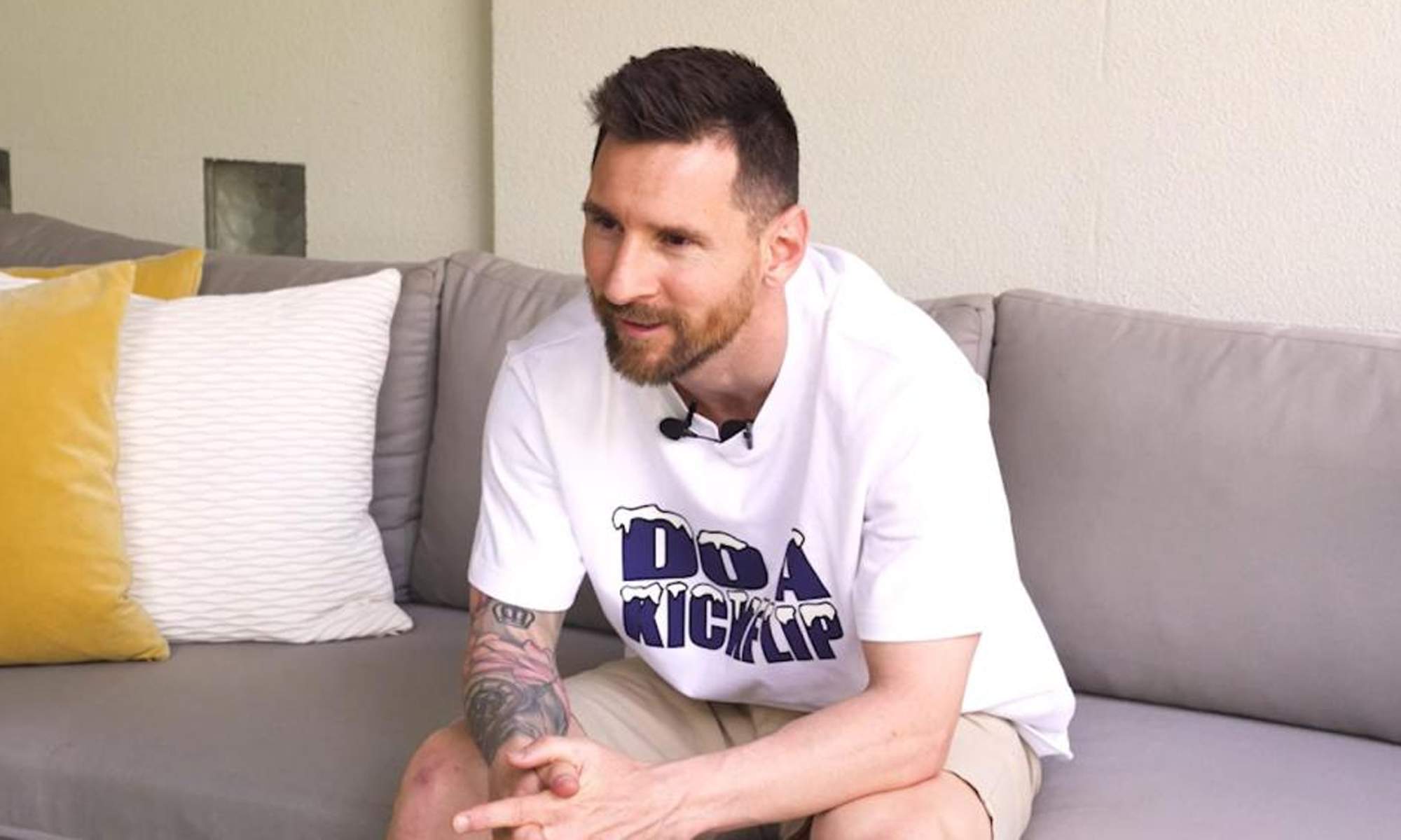 Leo Messi dando una entrevista. 