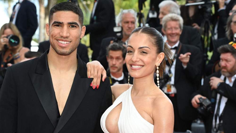 Achraf Hakimi e Hiba Abouk, durante un evento. Achraf Hakimi e Hiba Abouk, durante un evento.
