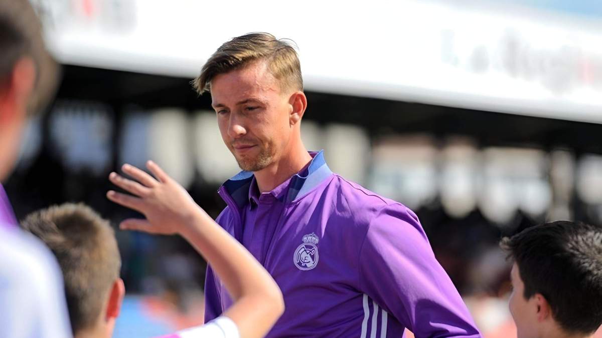 Guti, durante su etapa como entrenador en la cantera del Real Madrid