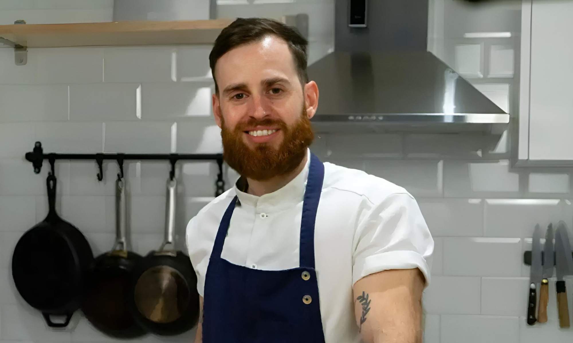 Alfredo Vozmediano, chef: "El truco para que el pescado no quede seco es meterlo antes en un litro de agua con 100 gramos de sal, así queda más jugoso"