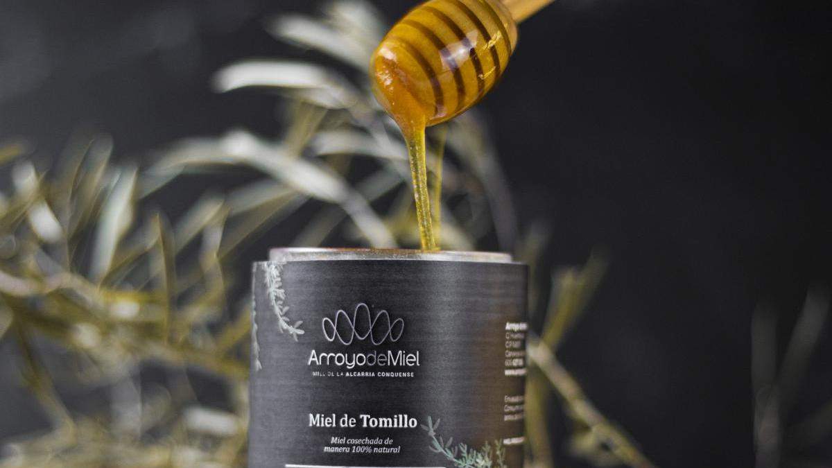 Miel de tomillo de Canalejas del Arroyo, considerada la mejor miel del mundo