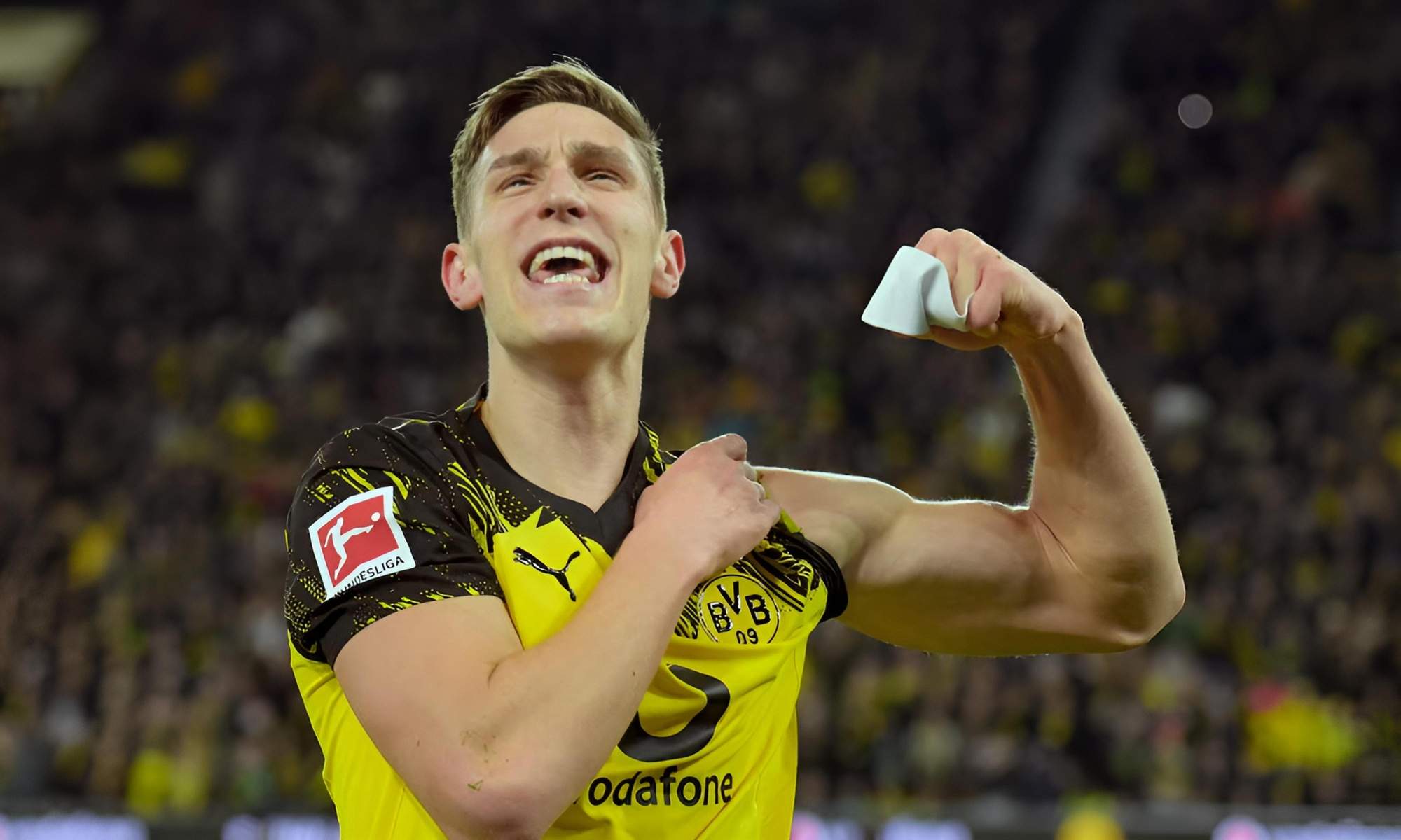 Schlotterbeck (26), futbolista del Dortmund, a punto de firmar: contrato hasta 2031 y 14 millones de sueldo