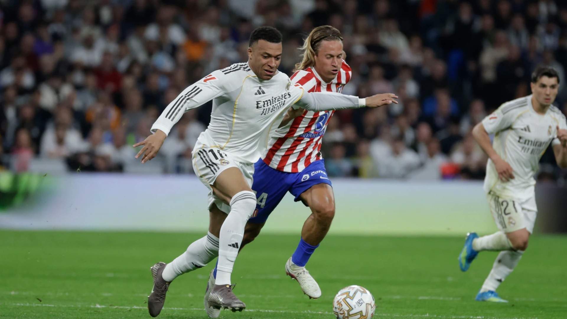 Los llorones del Atlético suben seis vídeos atacando al Real Madrid y quejándose del arbitraje del derbi: “Patada voladora, esperamos que tengan tiempo para analizar las jugadas” 