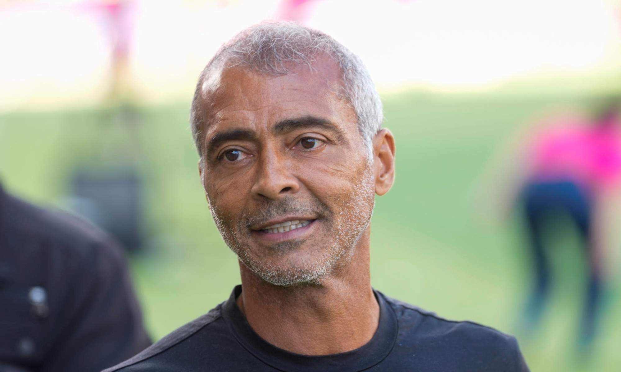Romário (60), exfutbolista brasileño del Barcelona: "Prefiero jugar con Argentina antes que hacerlo en el Real Madrid"