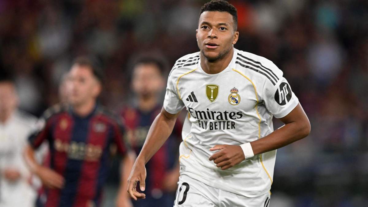 Kylian Mbappé, en un partido de esta temporada con el Real Madrid. Kylian Mbappé, en un partido de esta temporada con el Real Madrid.