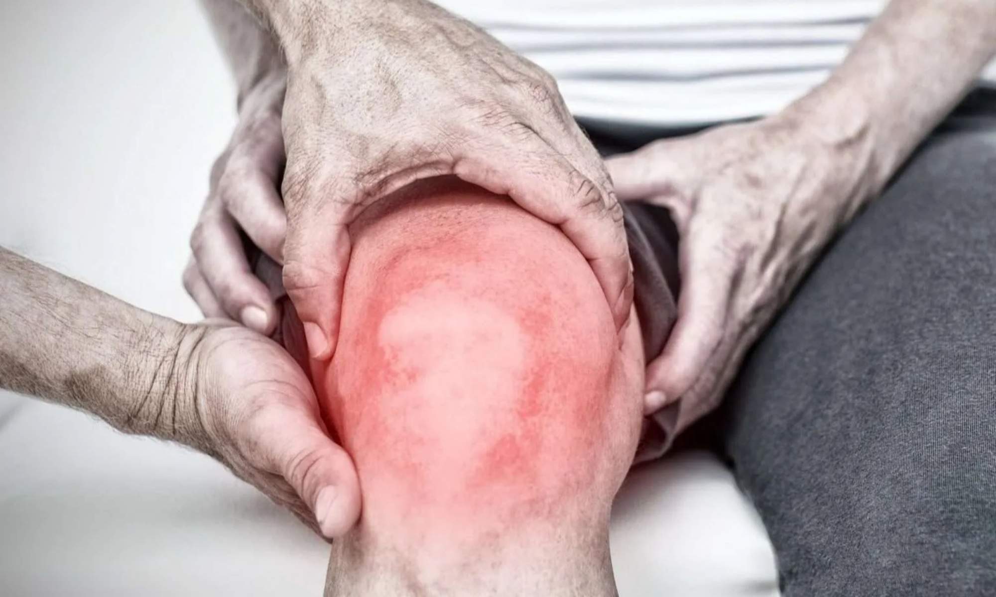 María Botía, nutricionista: "Para el dolor de rodilla es bueno comer salmón y nueces, que bajan la inflamación, kiwi y pimentón para el colágeno y pollo o huevo para los tejidos"