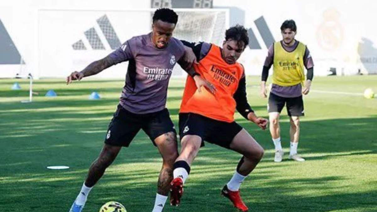 Eder Militao entrenando tras su lesión