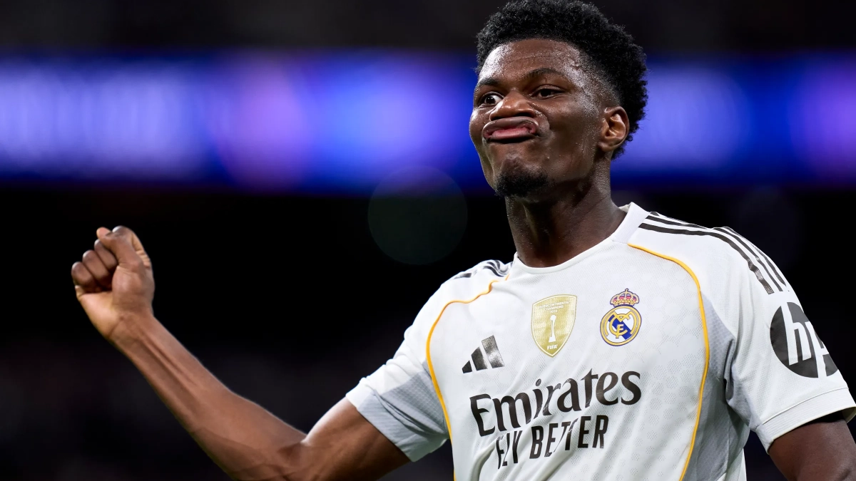 Aurélien Tchouaméni disputando un partido con el Real Madrid.