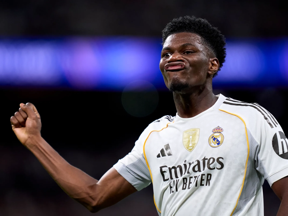 Aurélien Tchouaméni disputando un partido con el Real Madrid.