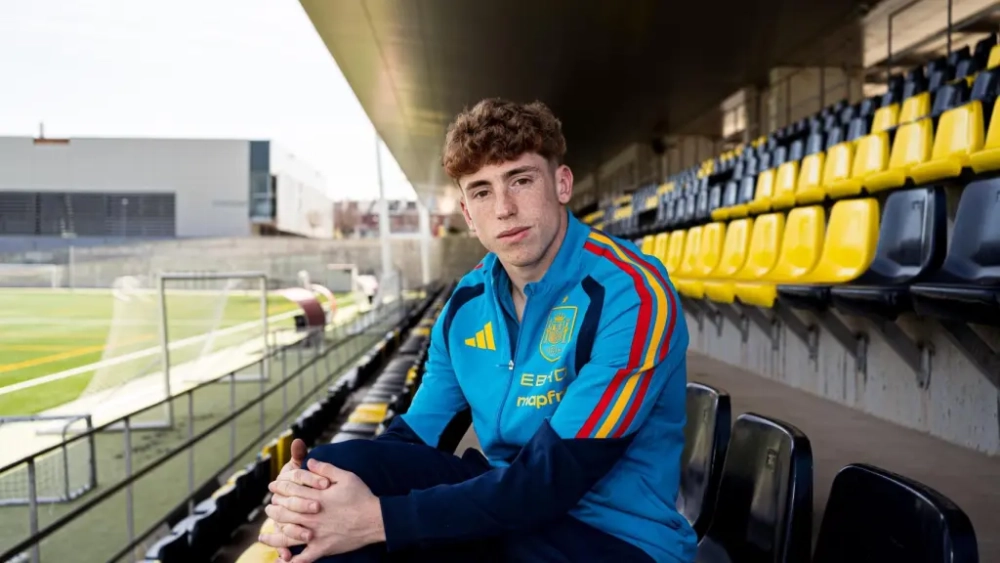 Víctor Muñoz en una entrevista con la selección española. Víctor Muñoz en una entrevista con la selección española.