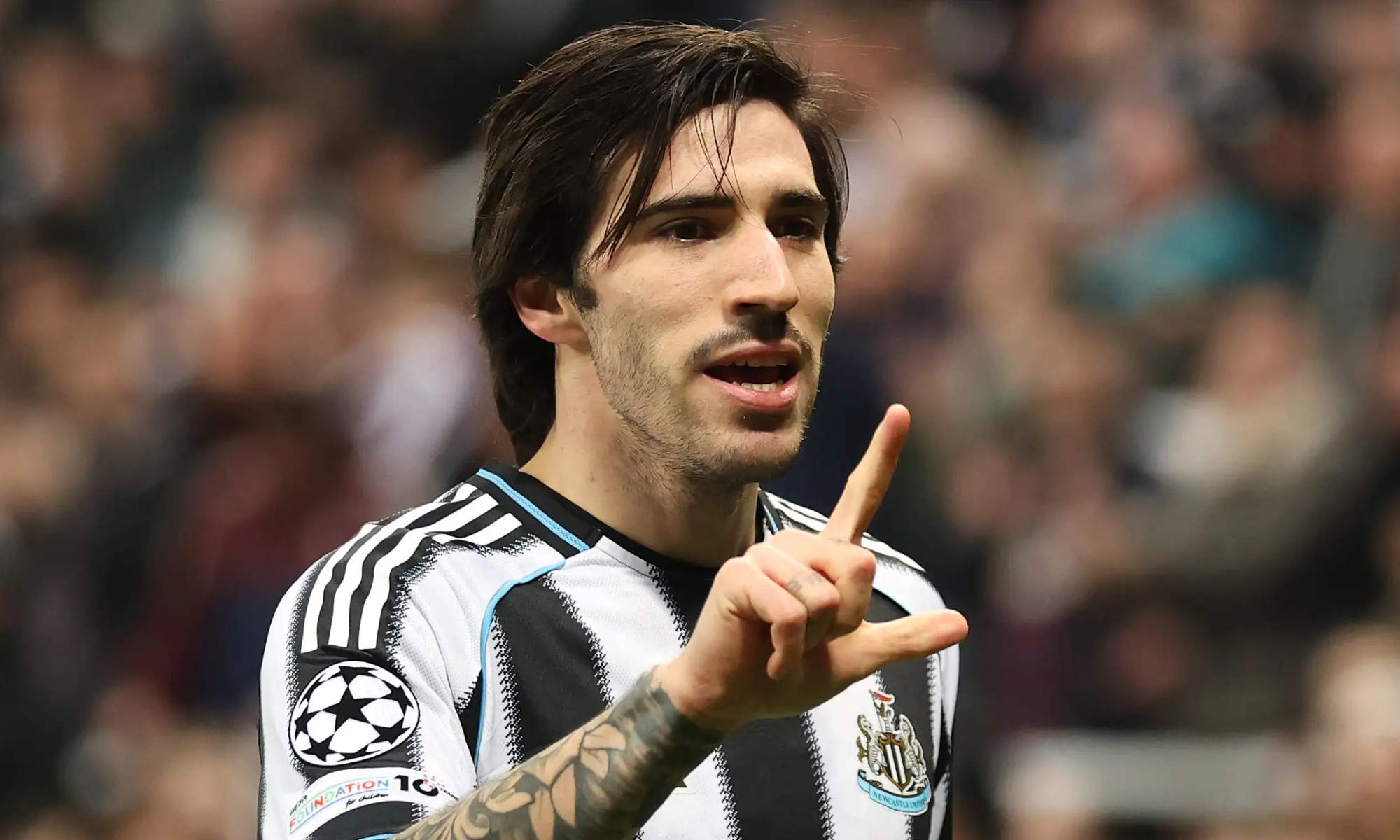 Sandro Tonali, en un partido de esta temporada con el Newcastle en la Champions League.