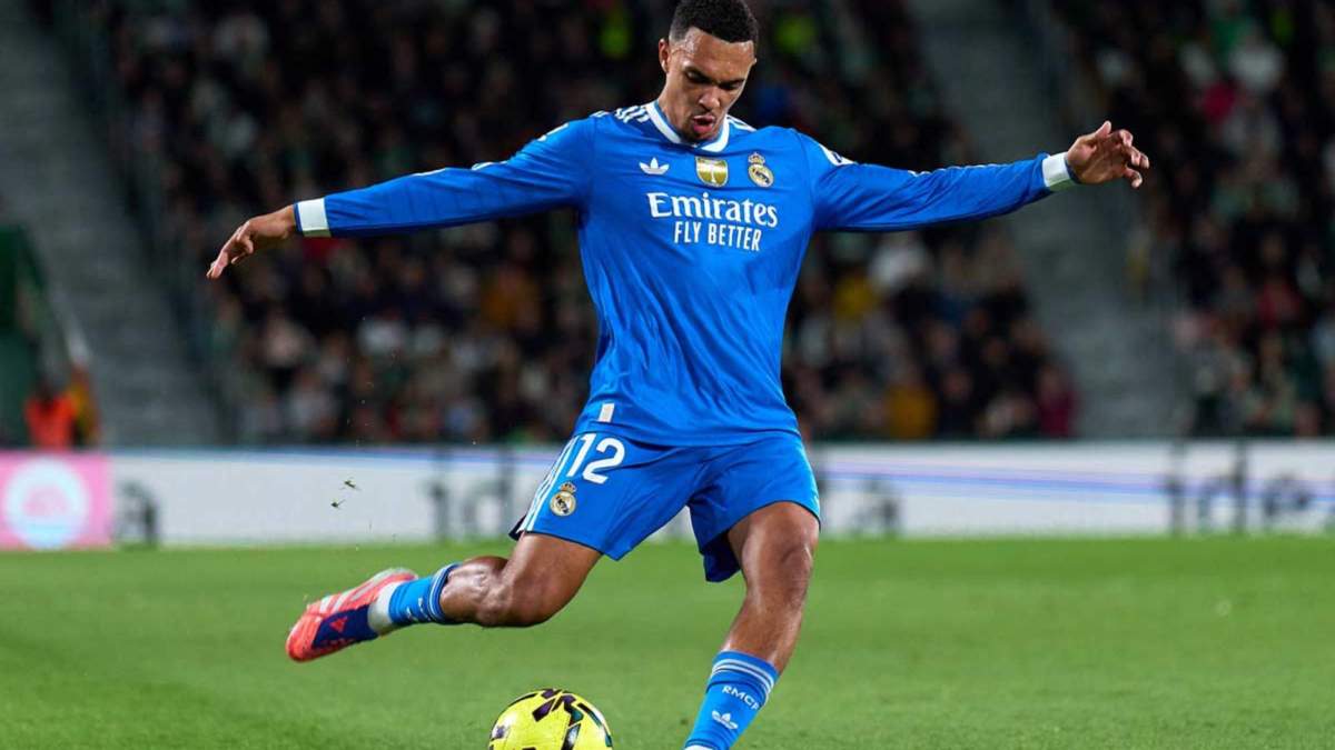 El pie derecho de Trent Alexander-Arnold es todo un espectáculo que ha empezado a encandilar al Bernabéu.