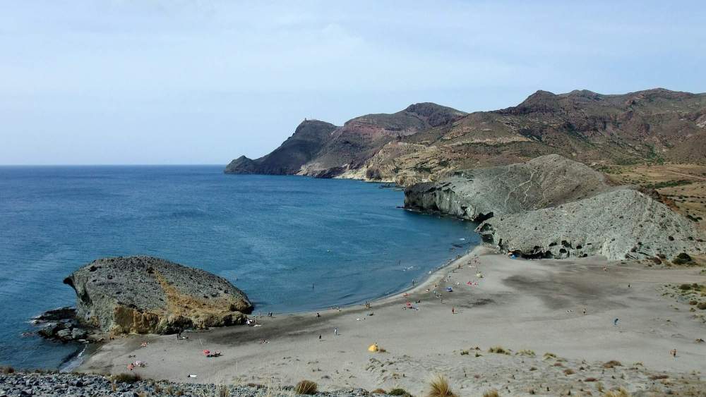 La playa de Mónsul es una de las más destacadas de Almería y se encuentra en Níjar.