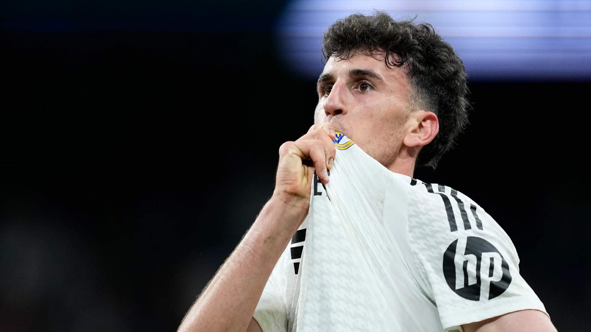 Jacobo Ramón (21 años), el muro del Como que supera en defensa a Rudiger y Asencio: más despejes, entradas e intercepciones por partido