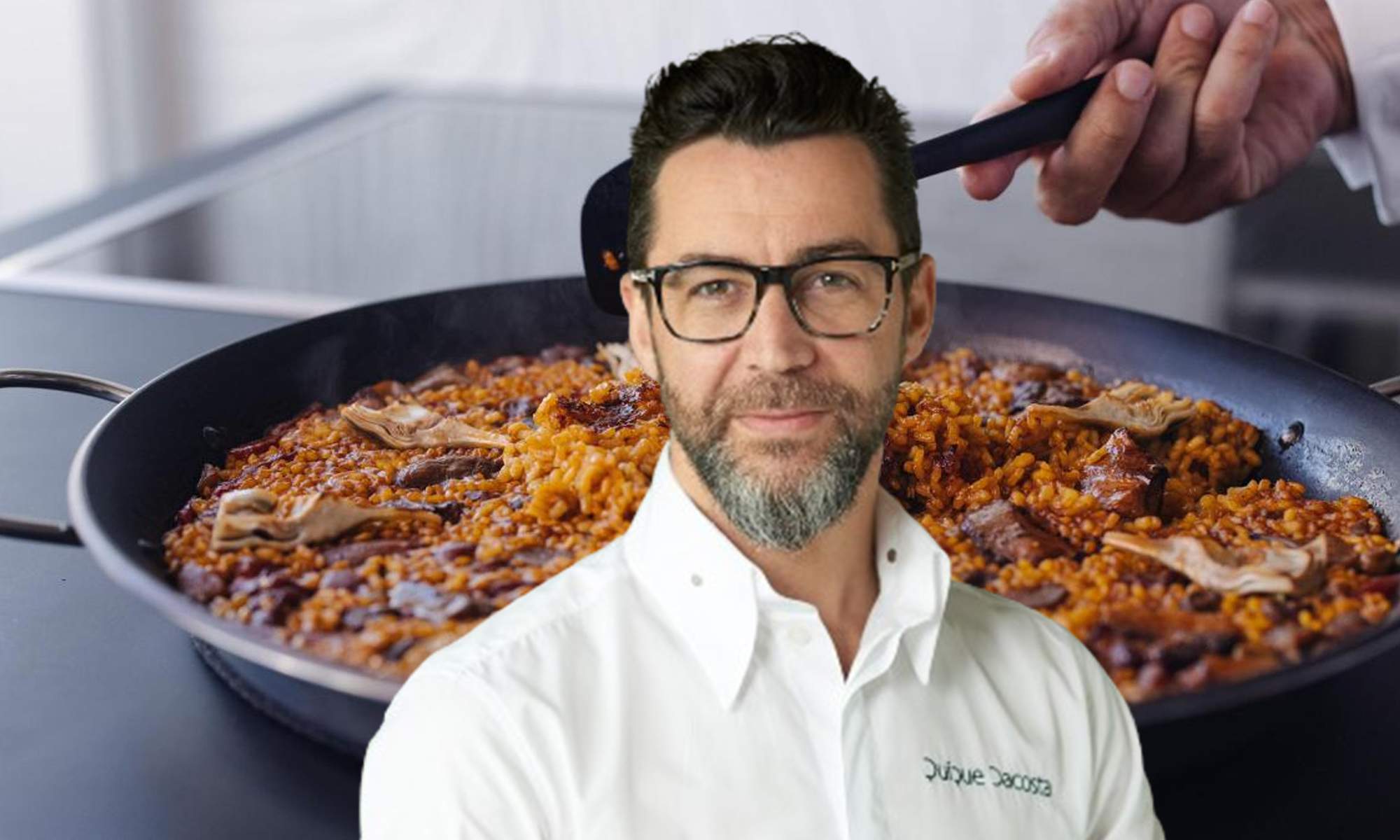 Quique Dacosta y una paella.