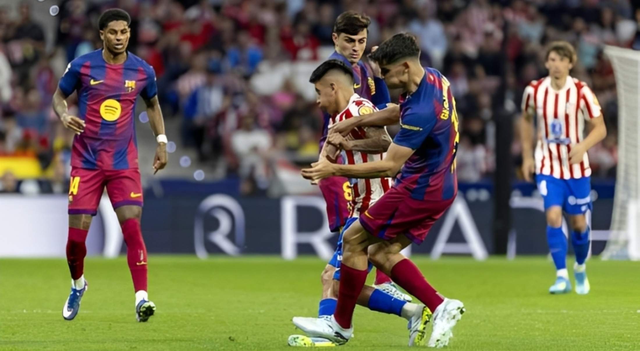 El VAR perdona la roja a Gerard Martín