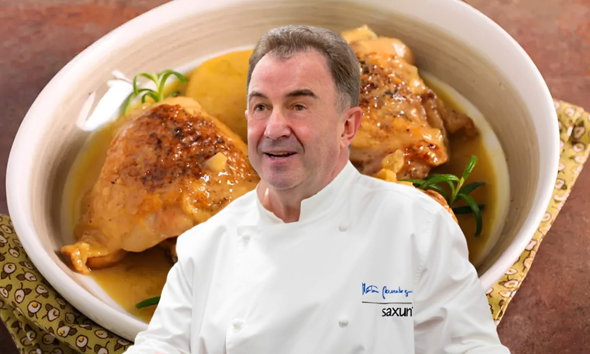 Martín Berasategui y un plato de pollo con salsa. 