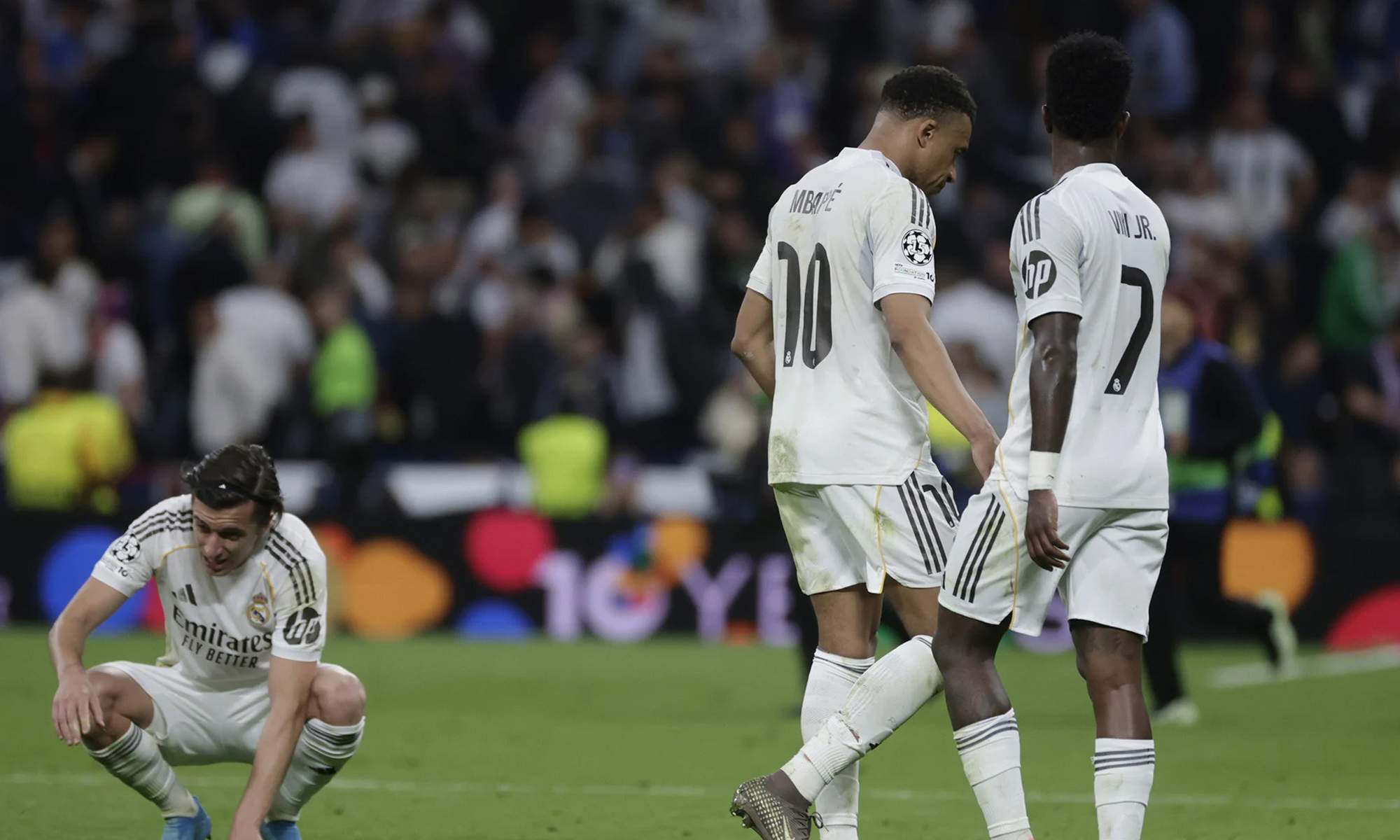 Kylian Mbappé y Vinícius Júnior en un partido del Real Madrid.