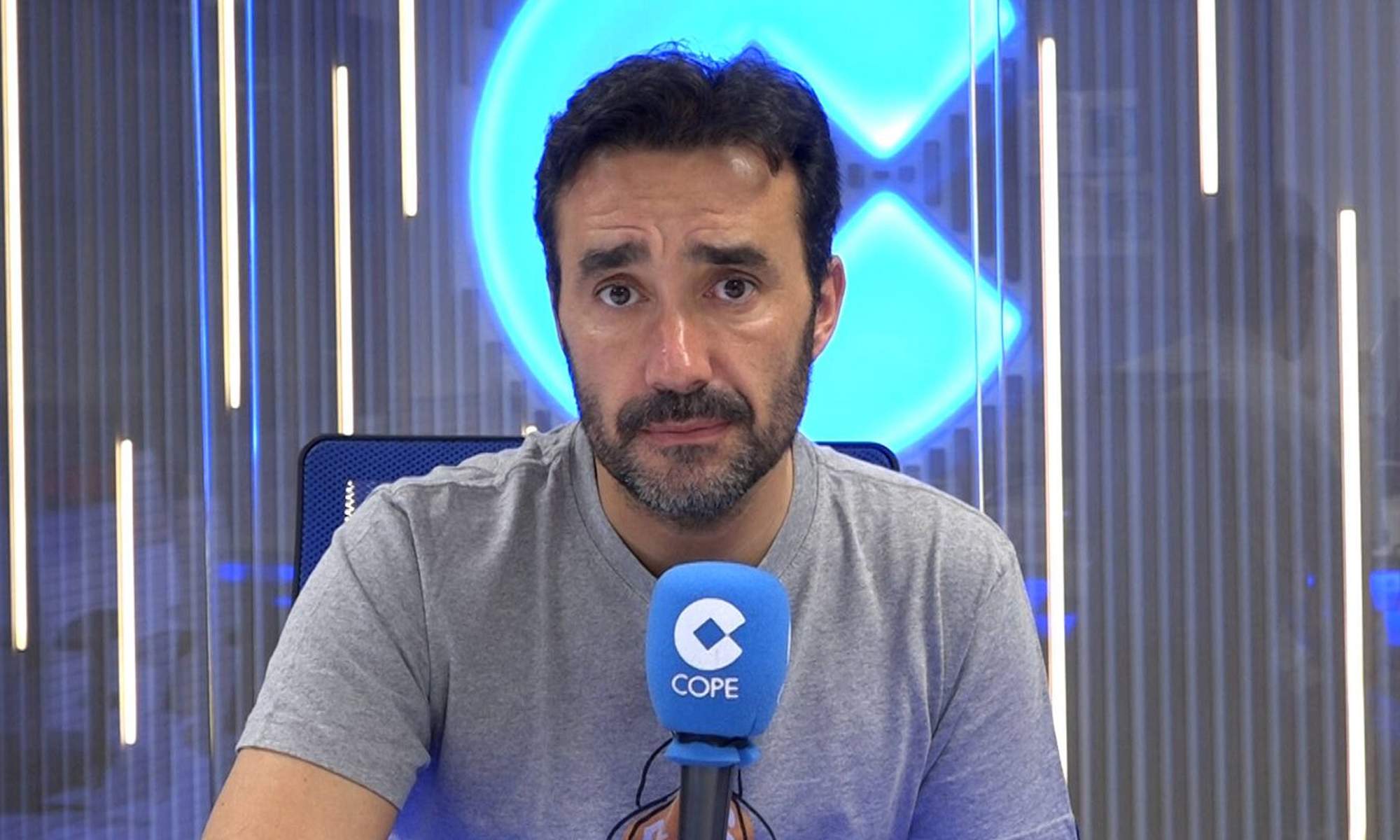 Juanma Castaño dando información en COPE.