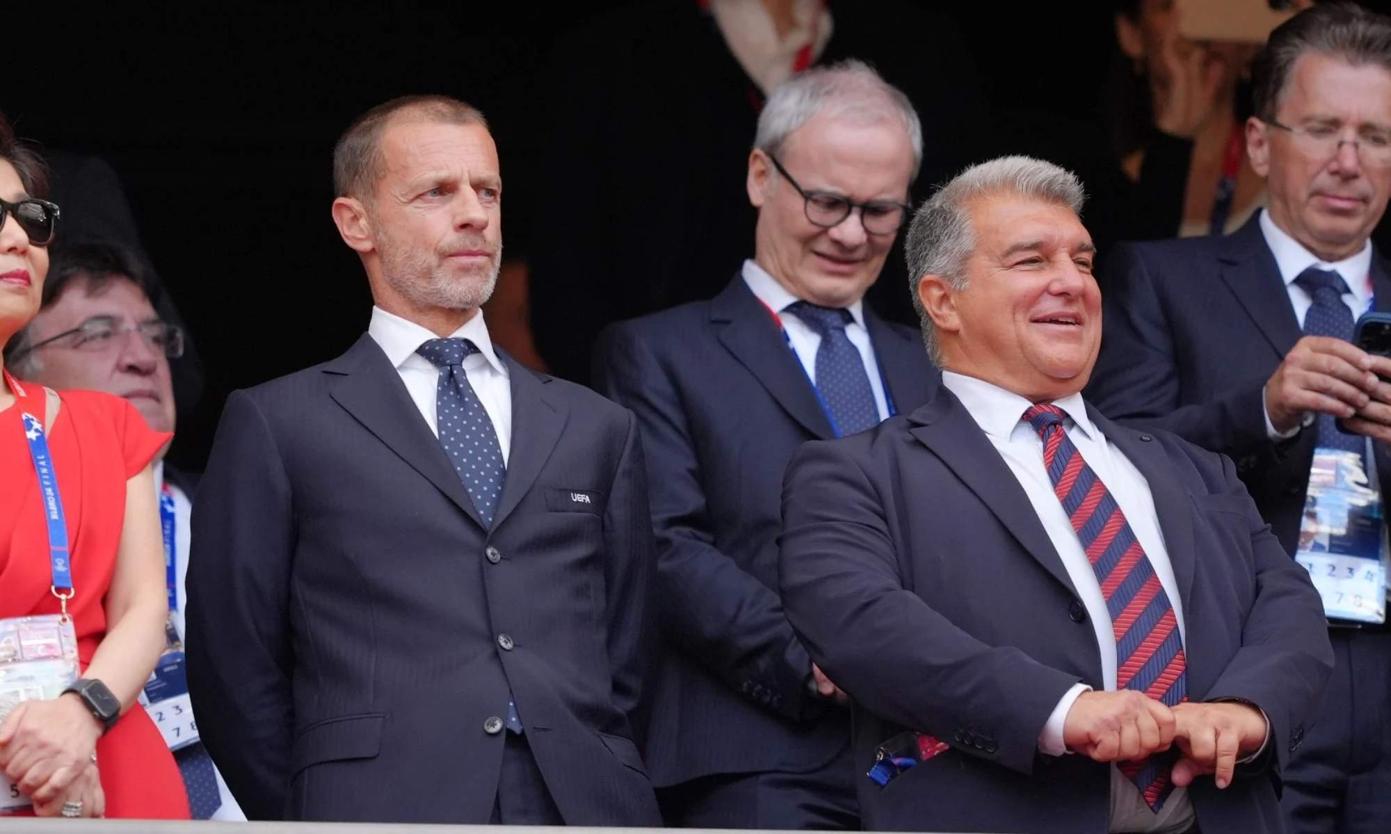El Barcelona eleva una queja formal a la UEFA por el arbitraje en la eliminatoria ante el Atlético de Madrid