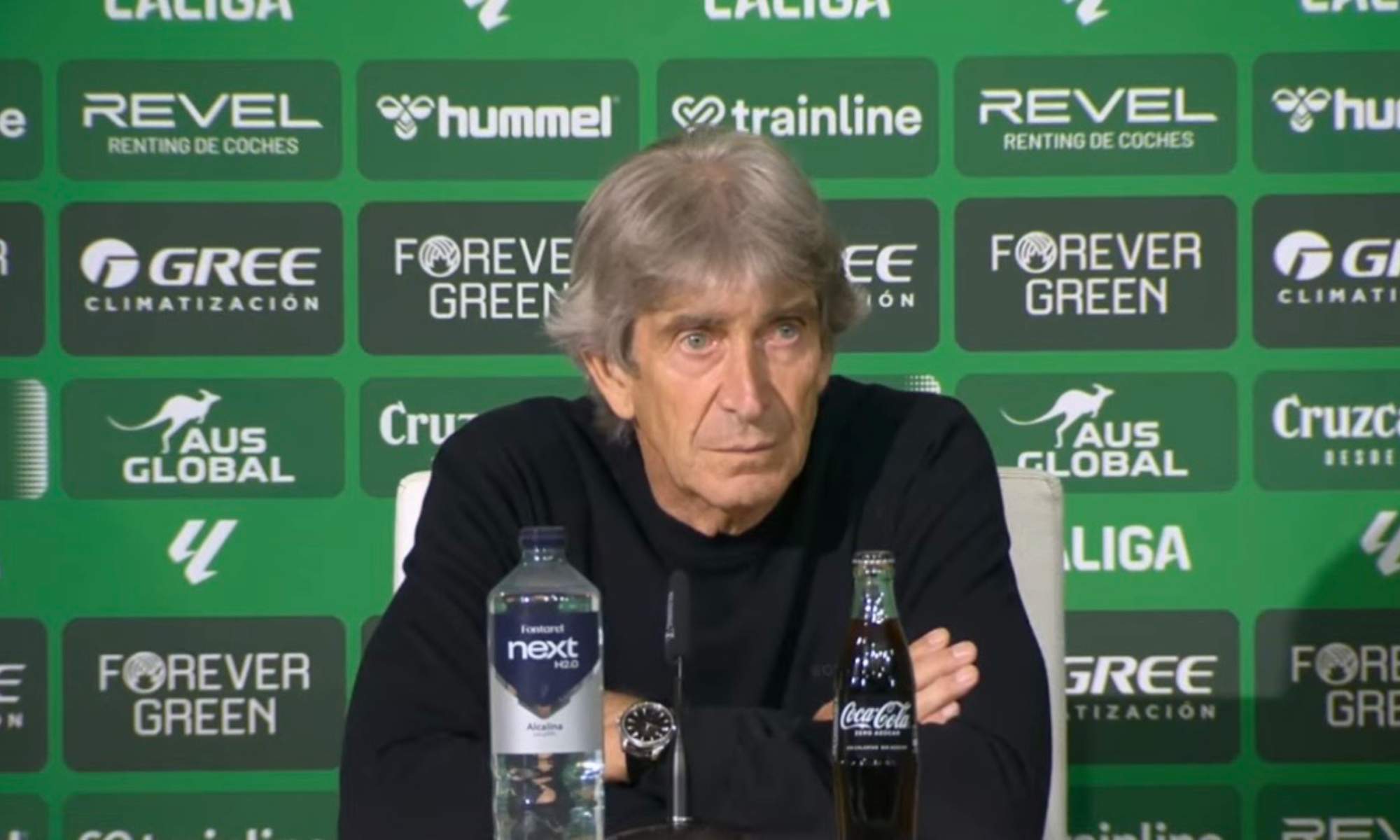Manuel Pellegrini, en la rueda de prensa de esta noche tras el partido ante el Real Madrid.