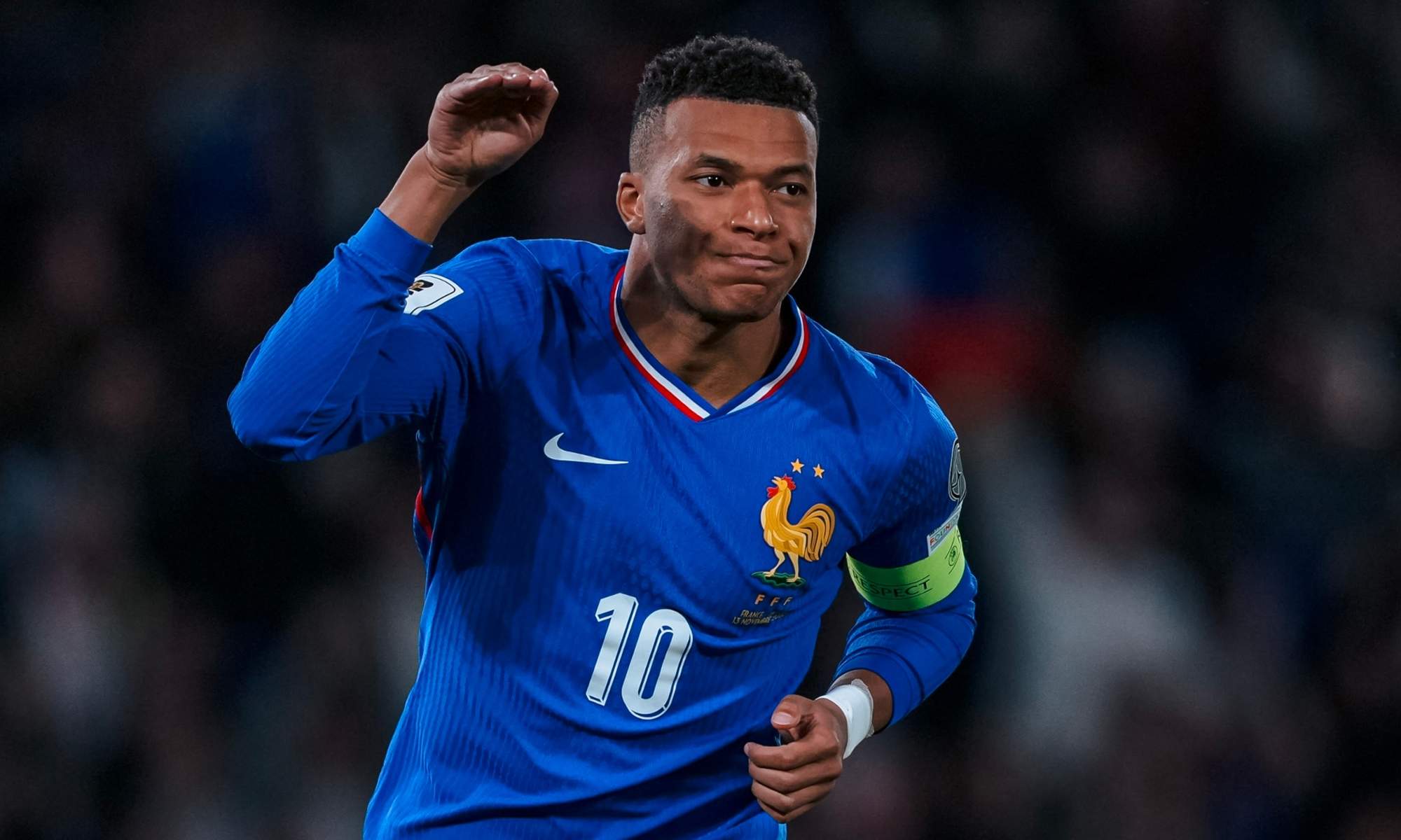 Kylian Mbappé celebrando un gol con la selección de Francia.