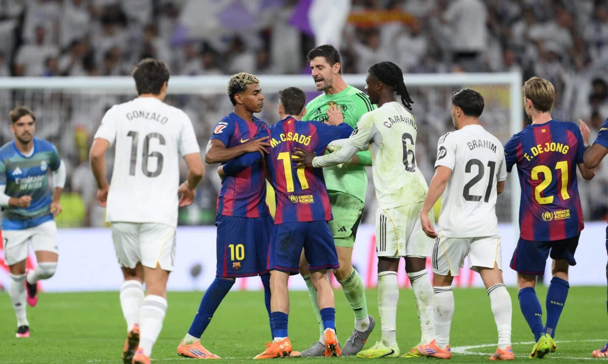 La tangana que se generó en el último Real Madrid - Barcelona.