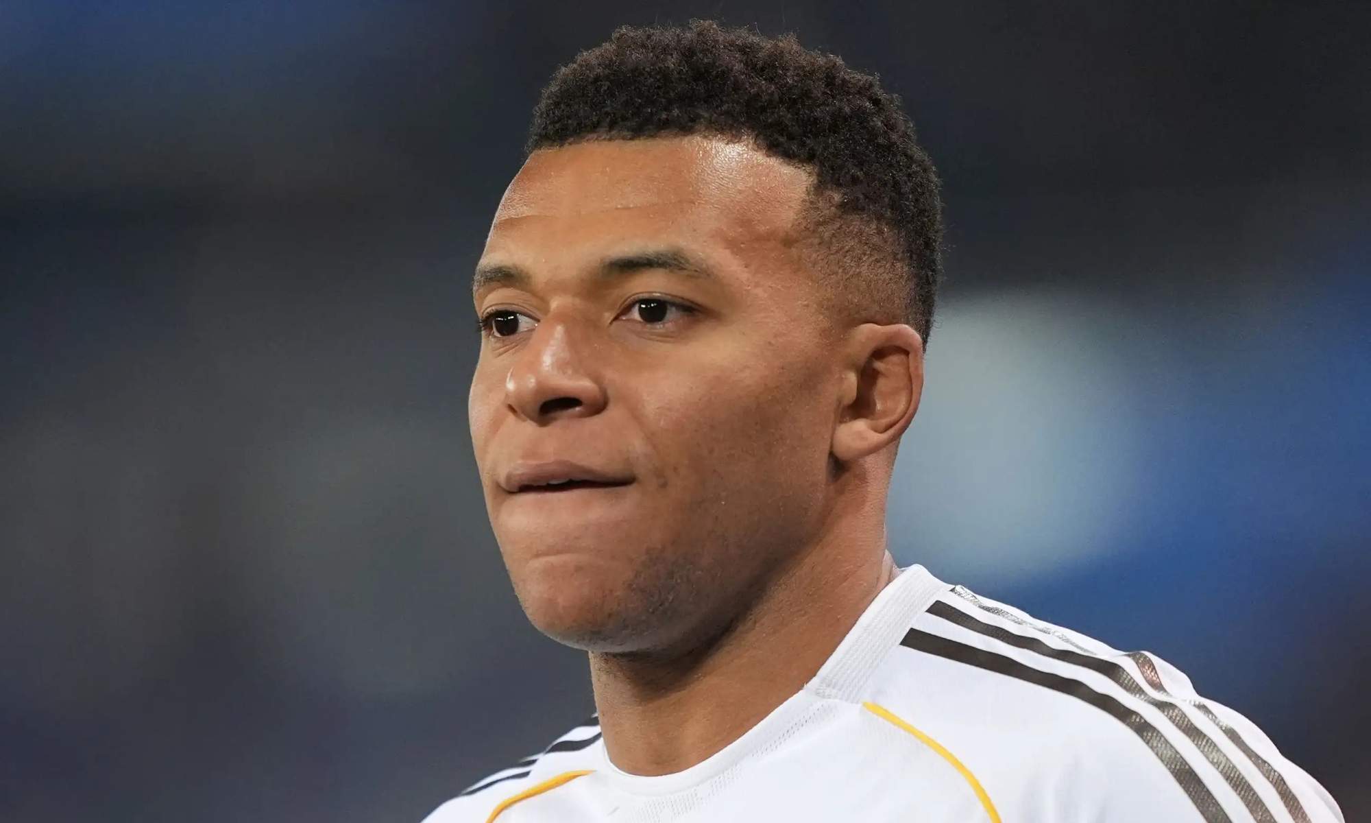 El entorno de Mbappé sale en defensa del jugador