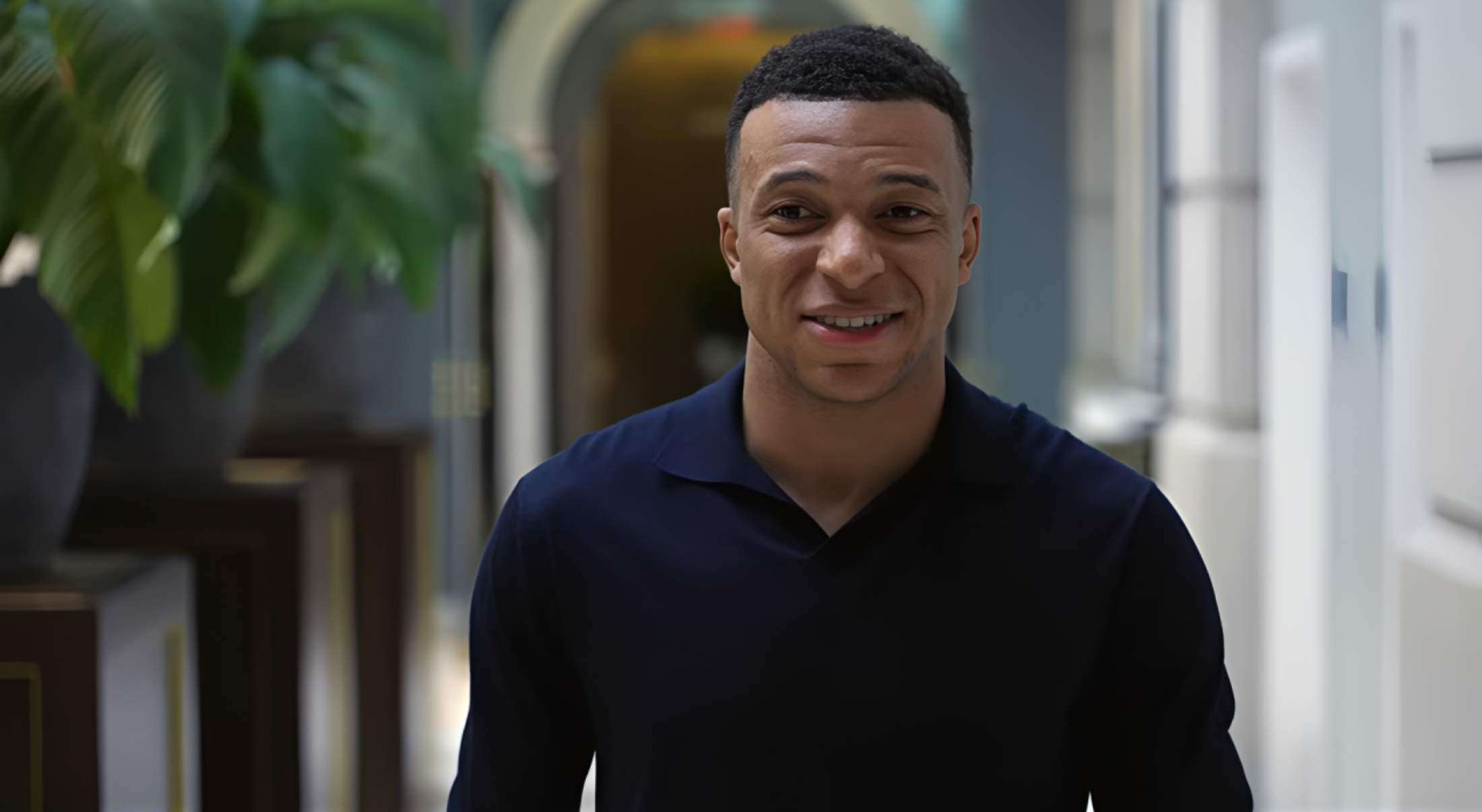 Mbappé responde que hace en su tiempo libre