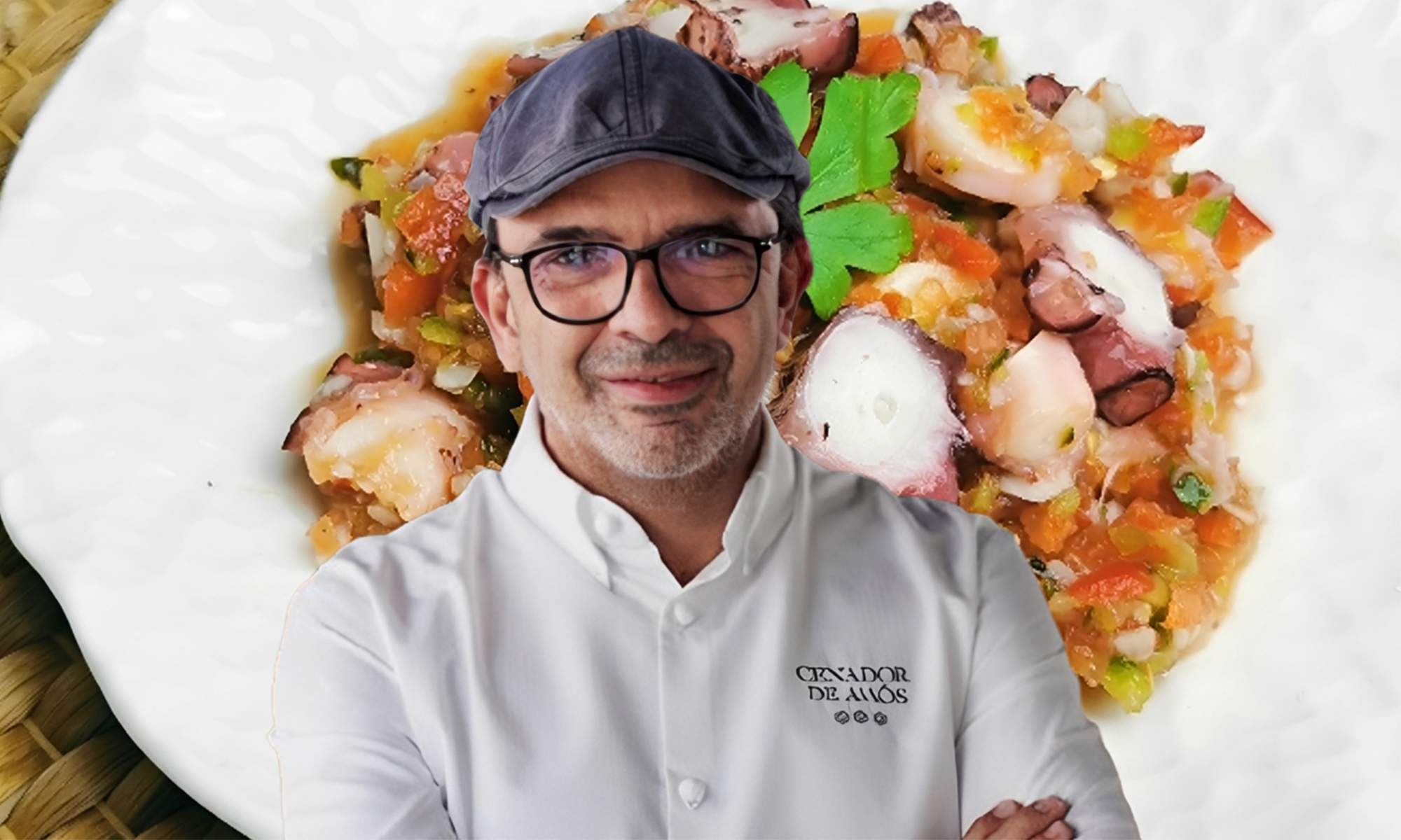 El chef Jesús Sánchez y el pulpo cocido a la vinagreta. 