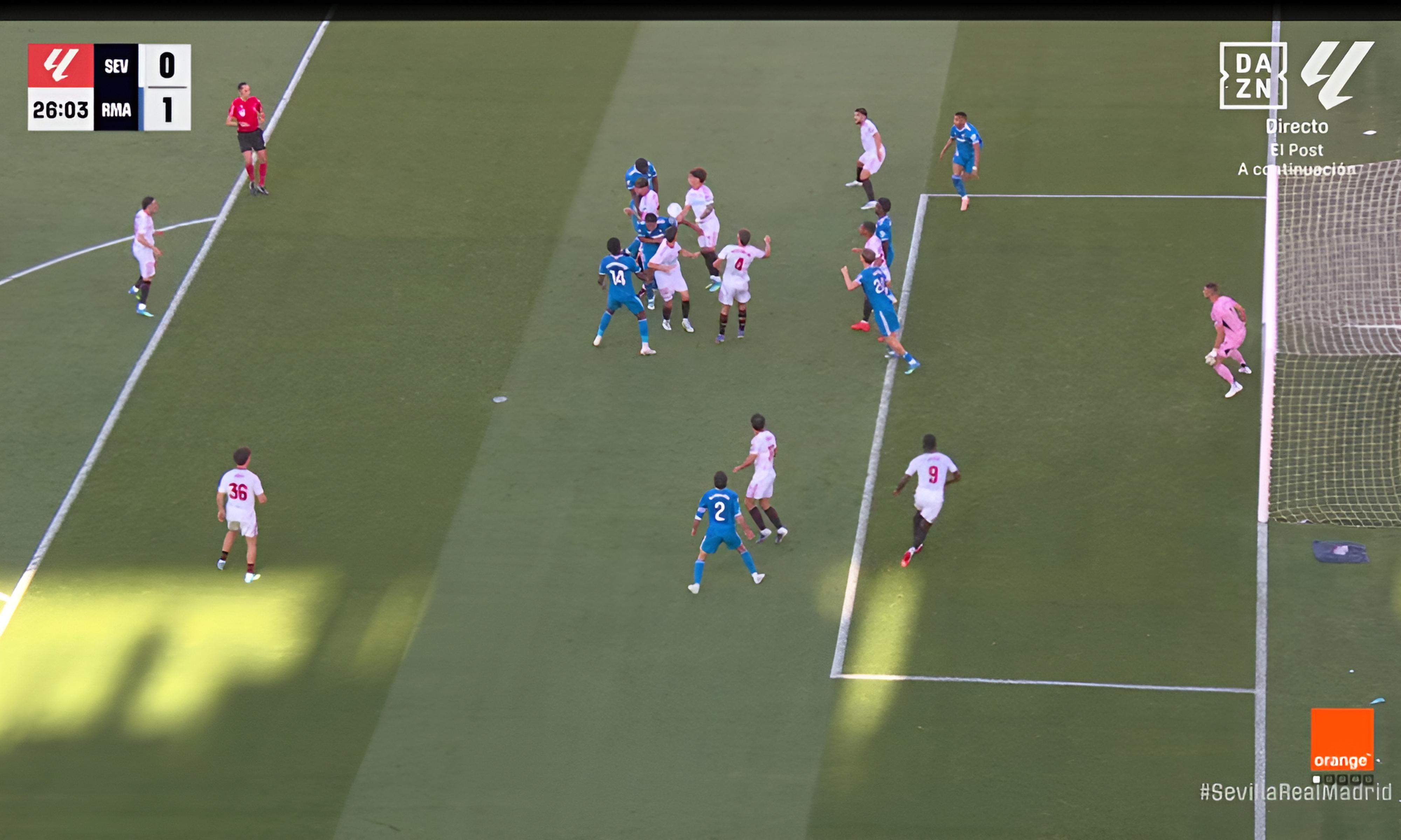 Sánchez Martínez y Trujillo Suárez en el VAR no señalaron un posible penalti por mano a favor del Real Madrid en Sevilla