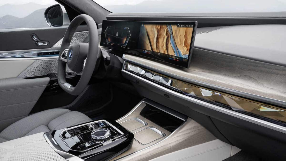 El interior del BMW. El interior del BMW.