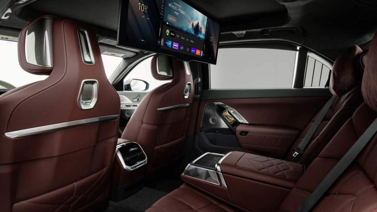 El interior de un coche BMW Serie 7. El interior de un coche BMW Serie 7.