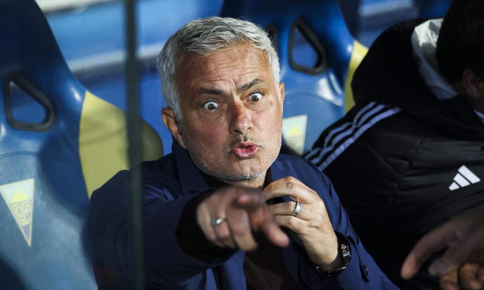 José Mourinho trabaja desde la distancia en la próxima temporada del Real Madrid.