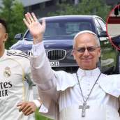 Kylian Mbappé y el papa león XIV 'comparten' coche: el BMW 760Li High Security.