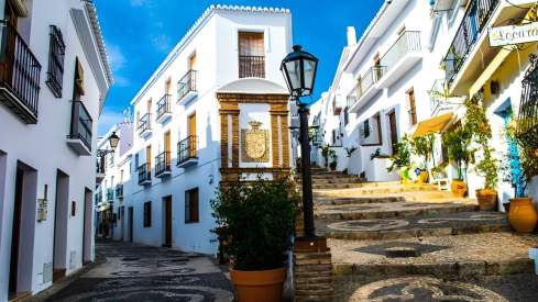 El pueblo perfecto para una escapada: menos de 3.500 habitantes, calles empedradas del siglo XV y uno de los cascos históricos mejor conservados de Andalucía