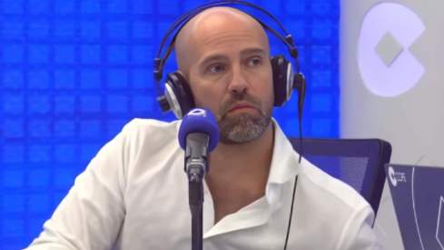 Gonzalo Miró ha enfatizado en que la necesidad del Real Madrid pasa por firmar un mediocentro. Gonzalo Miró ha enfatizado en que la necesidad del Real Madrid pasa por firmar un mediocentro.