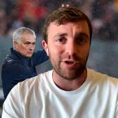 Fabrizio Romano y José Mourinho entrenando en un partido.