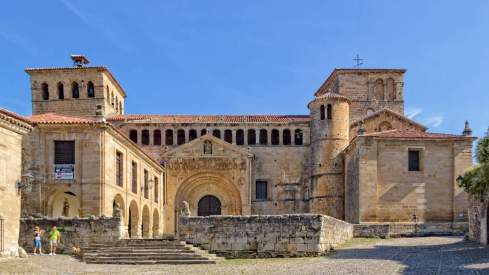 Un castillo de Santillana del Mar. Un castillo de Santillana del Mar.