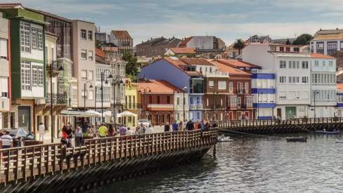 El paseo marítimo de Mugardos. El paseo marítimo de Mugardos.
