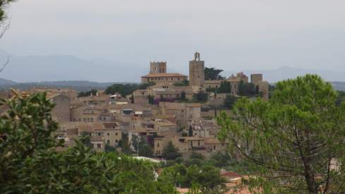 Pals es uno de los pueblos más pintorescos de la Costa Brava, en Gerona. Pals es uno de los pueblos más pintorescos de la Costa Brava, en Gerona.