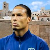 Van Dijk y una foto de Ibiza. 