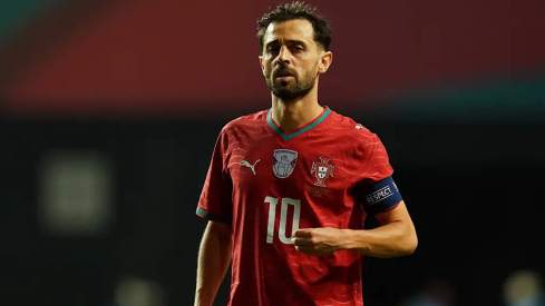 Bernardo Silva disputando un partido con la selección de Portugal. Bernardo Silva disputando un partido con la selección de Portugal.