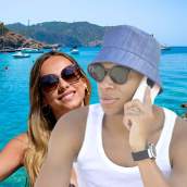 Kylian Mbappé y Ester Expósito en Ibiza.