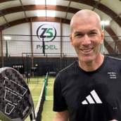 Zidane y una pista de pádel.