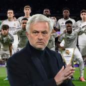 José Mourinho entrenando en un partido.